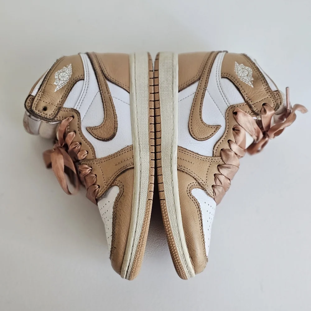 Nike Air Jordan 1 Retro High OG "Praline" Size 13C – High-Top Sneakers - Picture 3 of 13